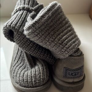 UGG Gray Knit Slippers Cozy Ribbed Design